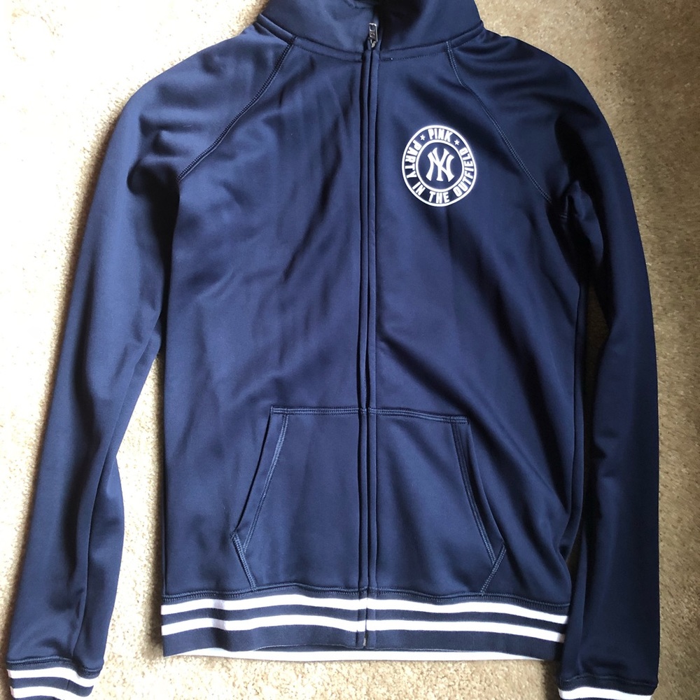 Victoria’s Secret Pink MLB Yankees jacket NWT XS